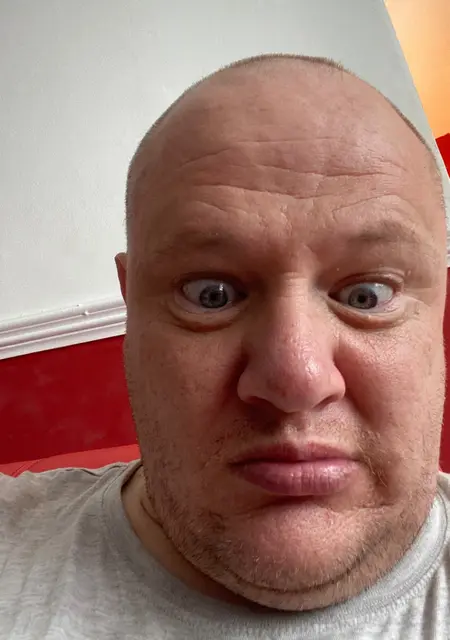 John from Luton, 48 years old, ready to meet for one-night stand