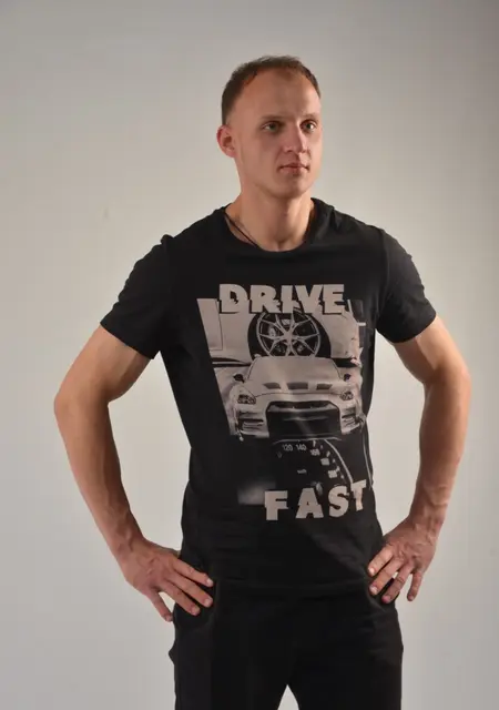 Я Вадим, 30, из Хмельницкого, ищу знакомство для приятного времяпровождения