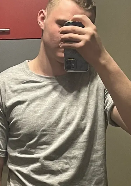 Влад из Черкасс, ищу на сайте общение