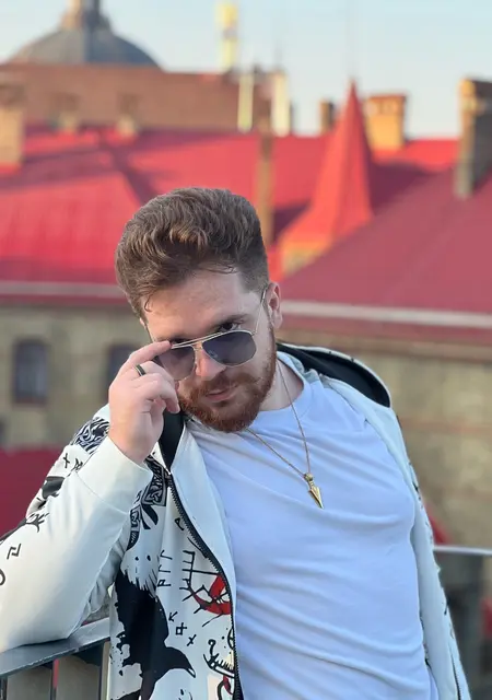 Игорь из Николаева, мне 28, познакомлюсь для общения