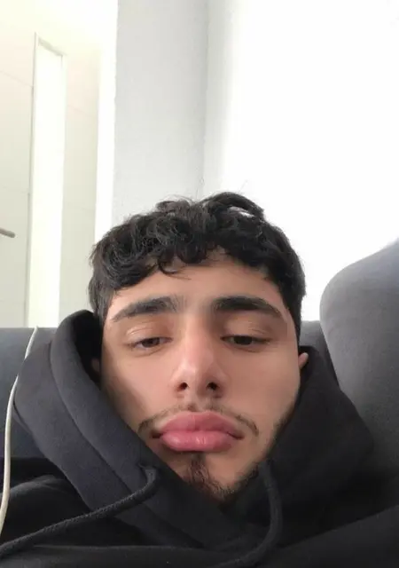 Я Jose, 22, из Макклсфилд, ищу знакомства на одну ночь