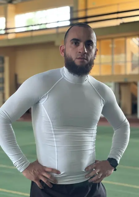 Я Руслан, 30, знакомлюсь без обязательств в Харькове