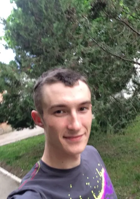 Я Денис, 27, из Полтавы, ищу знакомство для постоянных отношений