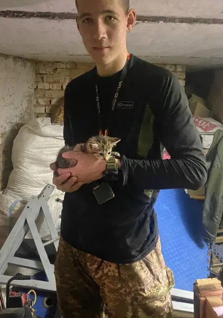 Maksym из Золочева, мне 19, познакомлюсь без обязательств