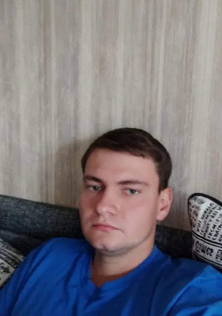 Михайло из Кременчуга, мне 28, познакомлюсь для постоянных отношений