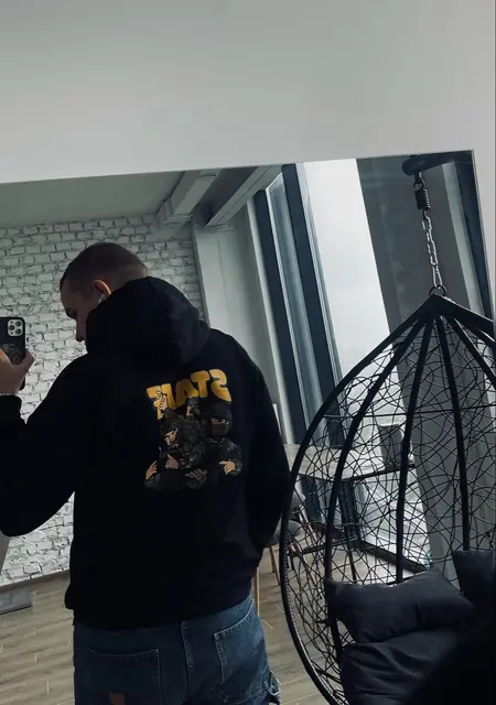 Свят з Львова, мені 19 років, познайомлюсь на одну ніч