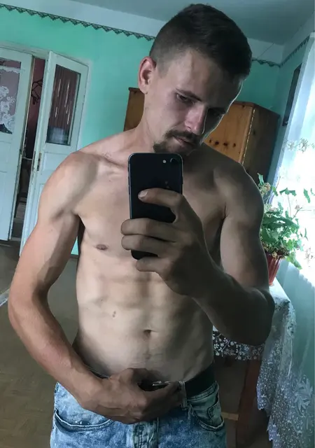 Я Василь, 24, из Тернополя, ищу знакомство для вирта