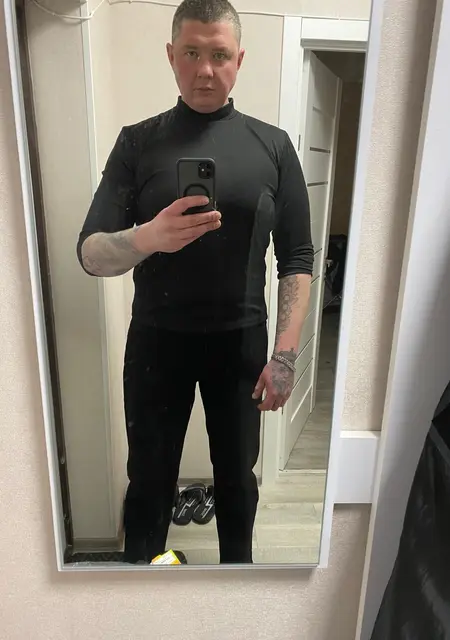 Я Артем, 35, знакомлюсь для дружбы в Мелитополе