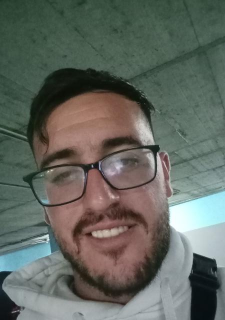 Soy Sergio, 27 años, conociéndome para relación sin ataduras en Maracena