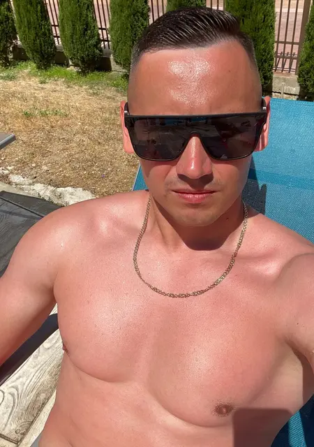 Я Андрей, 31 років з Луганська, шукаю знайомство для спілкування