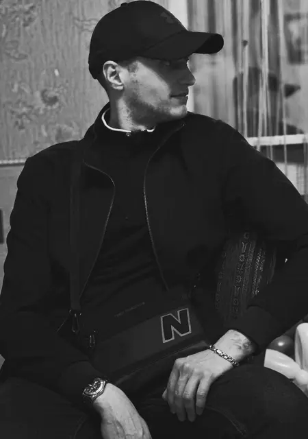 Я Roman, 28, знакомлюсь для открытые отношения в Сумах