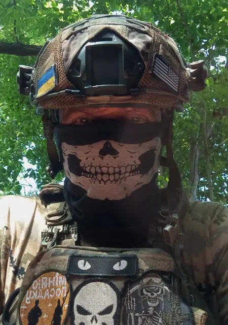 Я Коля, 34 років з Кам'янського, шукаю знайомство для вірт