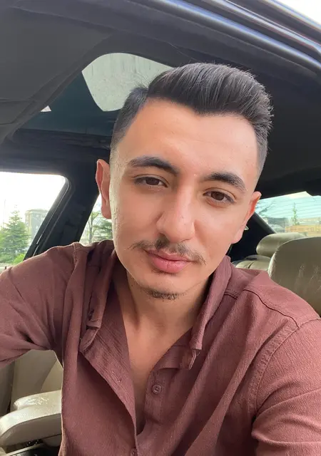 Hasan из Франкфурта-на-майне, мне 21, познакомлюсь для вирта