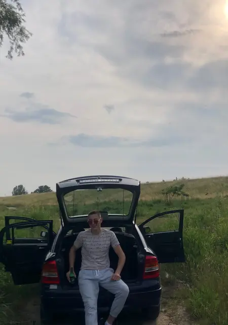 Я Юра, 20, знакомлюсь для дружбы в Львове