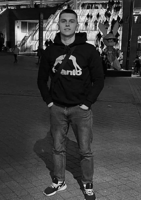 Марат из Николаева, мне 25, познакомлюсь на одну ночь