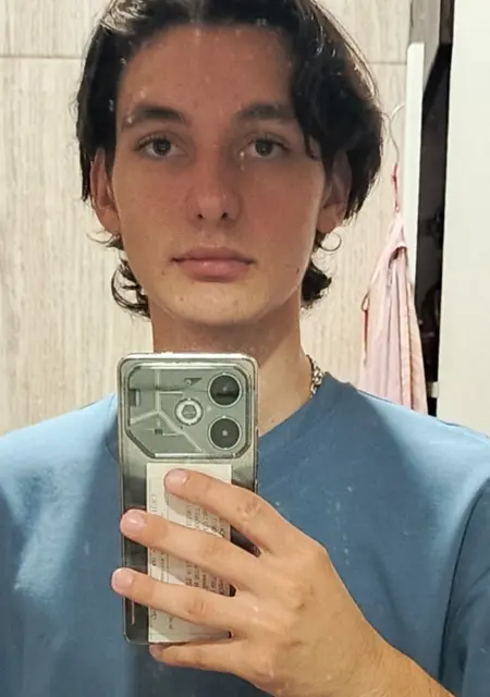 Никита из Сарагосы, ищу на сайте знакомства на одну ночь