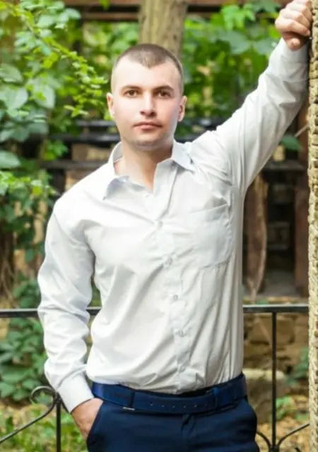 Максим из Хмельницкого, мне 30, познакомлюсь для приятного времяпровождения