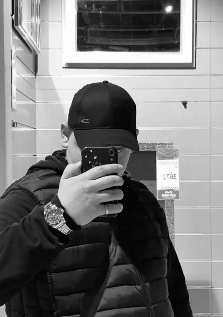 Viktor из Ивано-Франковска, ищу на сайте знакомства без обязательств