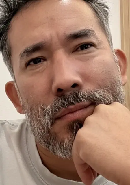 Willson из Сан-Хуан-де-Аликанте, ищу на сайте дружбу