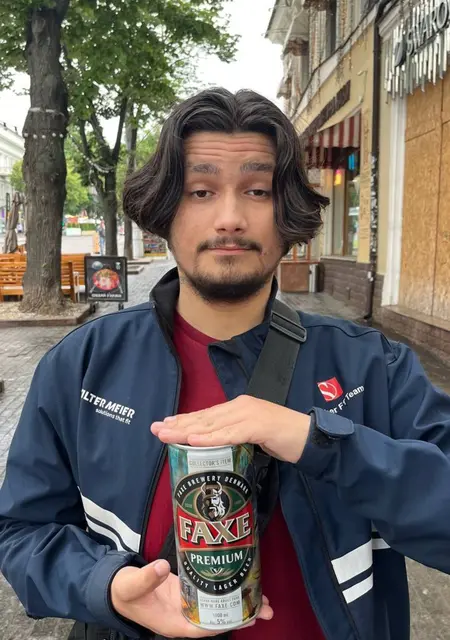 Я Денис, 21, знакомлюсь без обязательств в Одессе