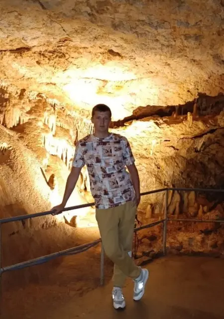 Егор из Пинска, мне 32, познакомлюсь для приятного времяпровождения