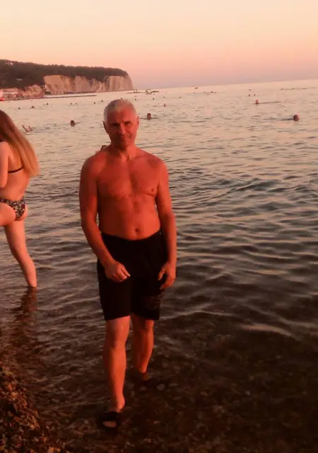 Борис из Львова, ищу на сайте знакомства без обязательств