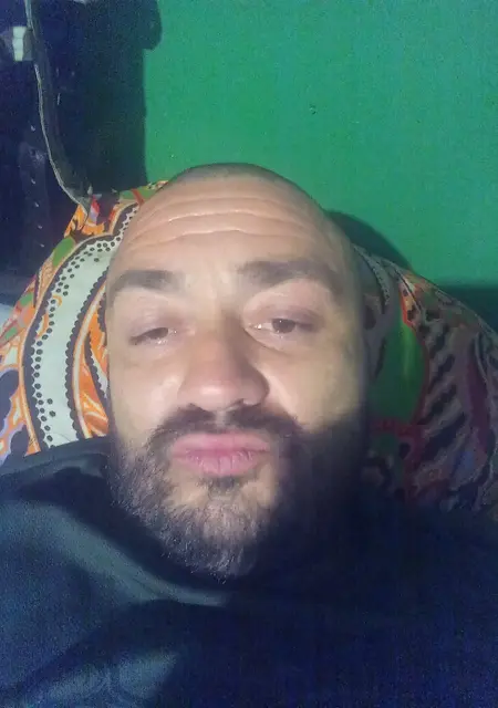 Kot из Коростеня, ищу на сайте знакомства на одну ночь