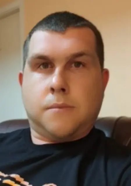 Александр из Киева, мне 20, познакомлюсь