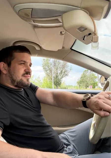 Руслан из Бердянска, ищу на сайте общение