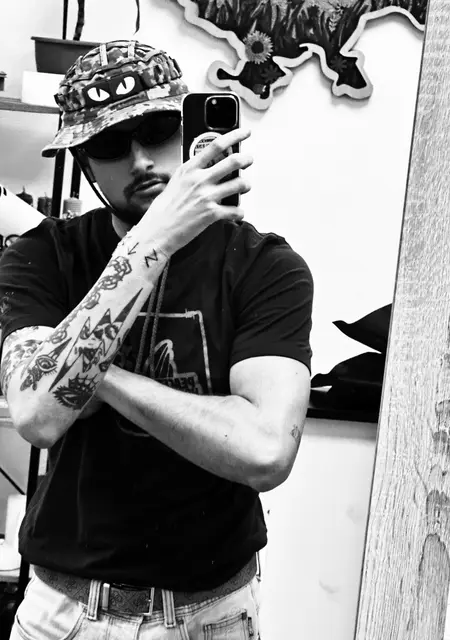 Я Vadim, 20, знакомлюсь для приятного времяпровождения в Одессе