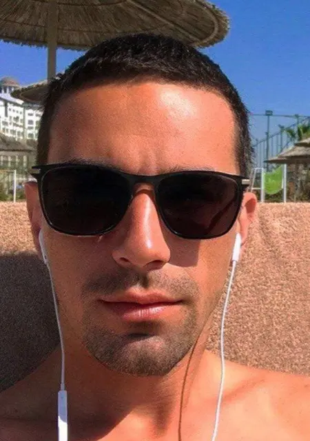 Денис из Таллина, ищу на сайте знакомства без обязательств