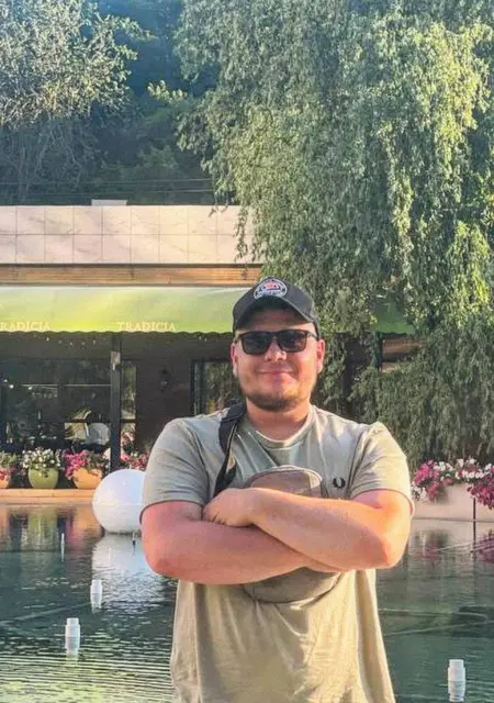 Я Владислав, 30, из Великой Александровки, ищу знакомства без обязательств