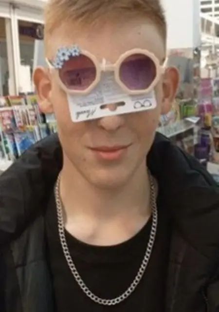 Алексей из Донецка, мне 21, познакомлюсь без обязательств