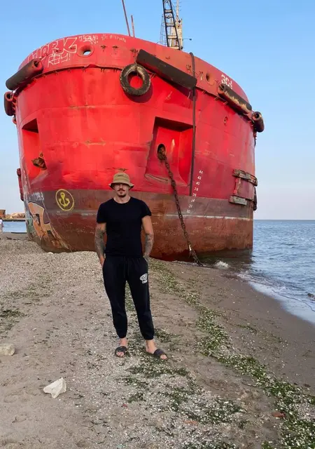 Я Никита, 31 років, знайомлюсь для спільних подорожей у Маріуполі