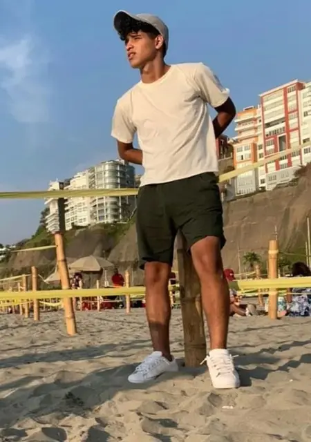 Я Pedro Rossi, 21, знакомлюсь на одну ночь в Мадриде