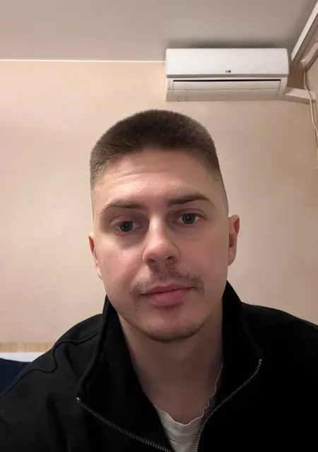 Артем из Вены, мне 29, познакомлюсь для приятного времяпровождения