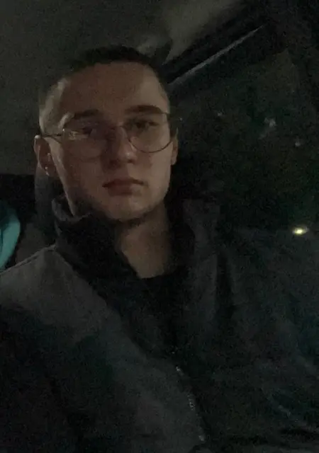 Я Ростик, 21, знакомлюсь без обязательств в Вальядолиде