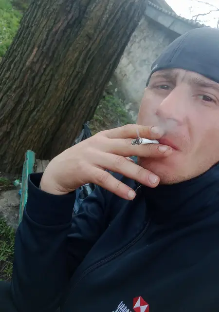 Я Егор, 33 років, знайомлюсь для приємного проведення часу у Мирнограде