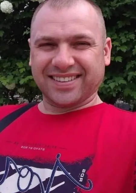 Olexandr з Черкас, шукаю на сайті постійні стосунки