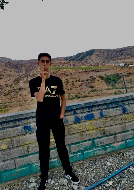 Я Kaselo Batman, 19, из Стамбула, ищу знакомство для общения