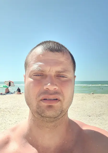 Я Ваня, 48, из Кривого Рога, ищу знакомства без обязательств