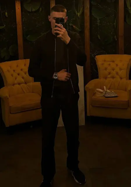 Я Александр, 20, из Одессы, ищу знакомство для общения