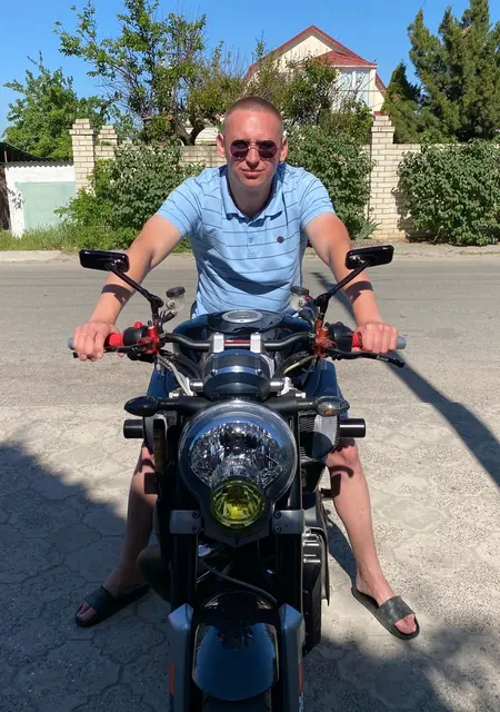 Dmitry из Тернополя, мне 30, познакомлюсь без обязательств