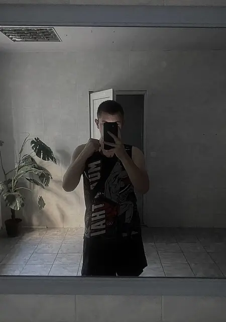 Я Егор, 23, знакомлюсь без обязательств в Краматорске