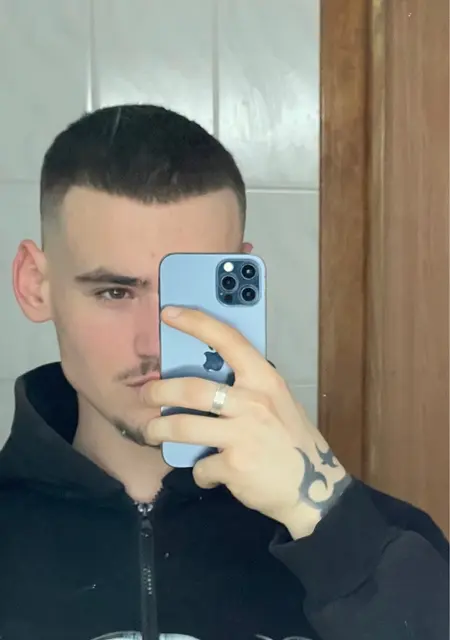 Ваня из Хмельницкого, ищу на сайте приятное времяпровождение