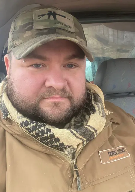 Дмитро из Павлограда, мне 38, познакомлюсь для открытые отношения