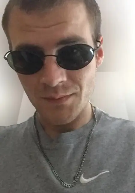 Я Nick, 31 років, знайомлюсь для постійних стосунків у Миколаєві