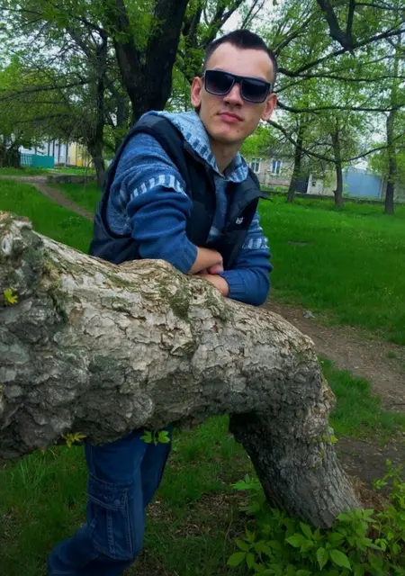 Алексей из Алчевска, мне 32, познакомлюсь без обязательств