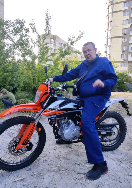Я Василий, 53 років, знайомлюсь для постійних стосунків у Донецьку