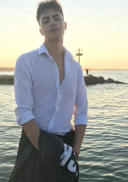 Я Samuel, 22, знакомлюсь на одну ночь в Сан-бой-де-льобрегате